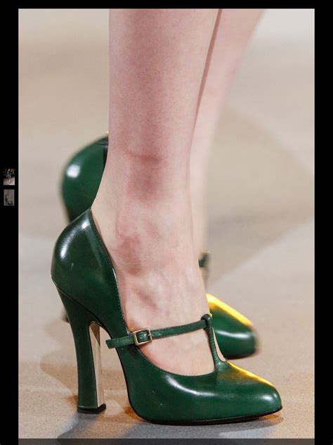 marc jacobs high heels